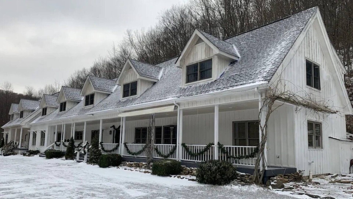 Slaty Fork House | MorningGloryInn.com 5 Star Inn at Snowshoe