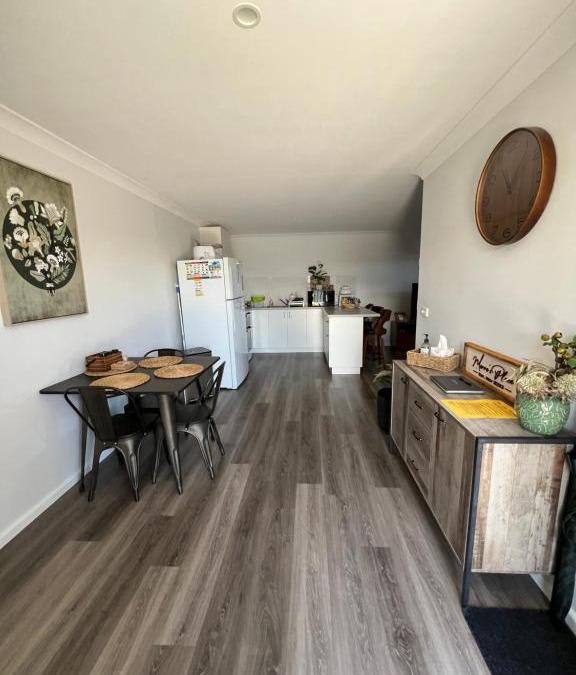 Hay Apartment | Morros Place