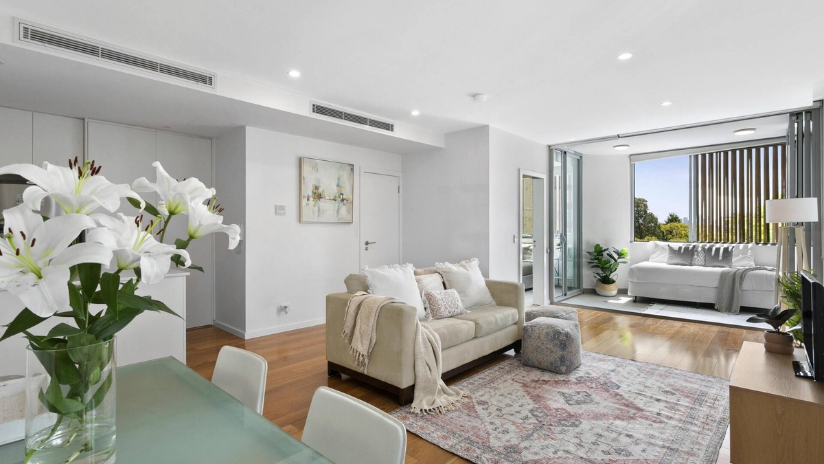 Mosman Apartment | Mosman - MOS28 - Military Road - Modern 1BR + Sunroom Study | Stylish, Light-Filled Central
