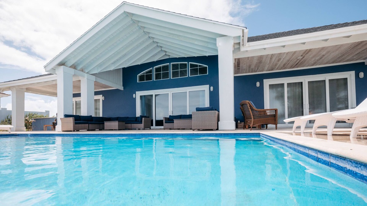 Great Exuma House | Most 5 Stars on the Island! Extremely Private on Sandy Beach...Stunning!