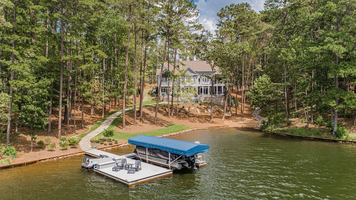 Lake Oconee House | Most beautiful Resort Property in Reynolds for Masters - book now!