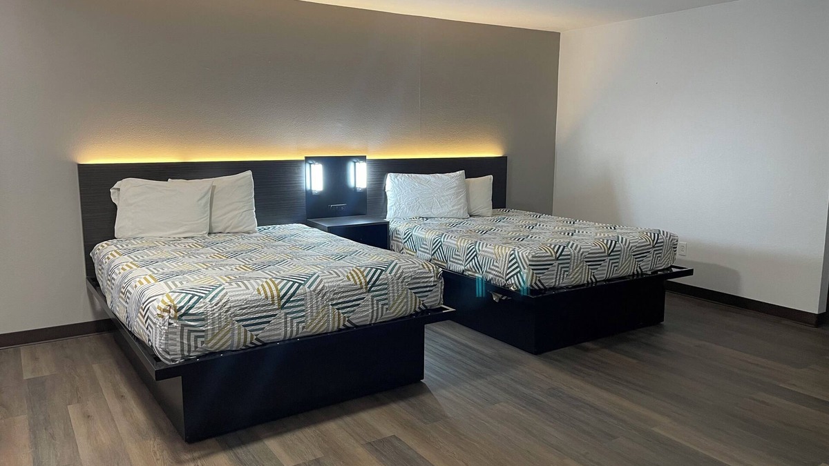 Artesia Hotel | Motel 6 Artesia, NM