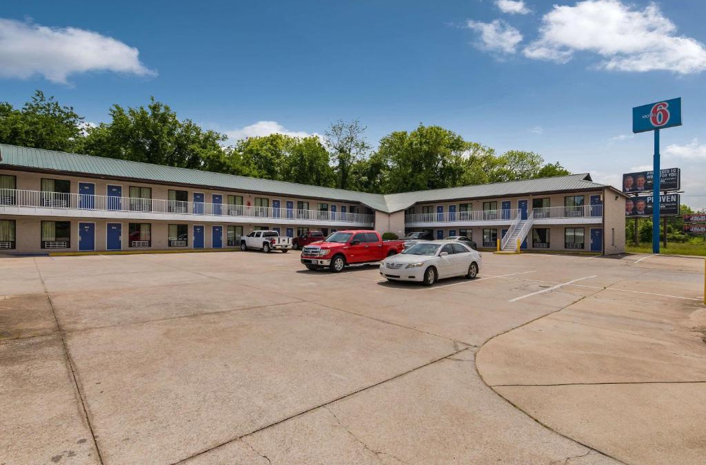 Gadsden Hotel | Motel 6-Attalla, AL