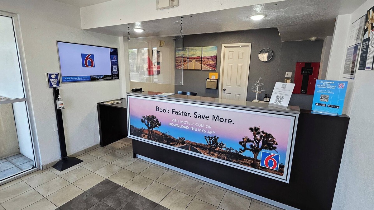 Blythe Hotel | Motel 6 Blythe, CA