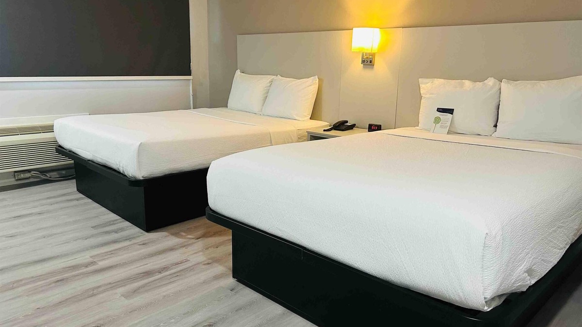 Cornwall Hotel | Motel 6 – Cornwall, ON
