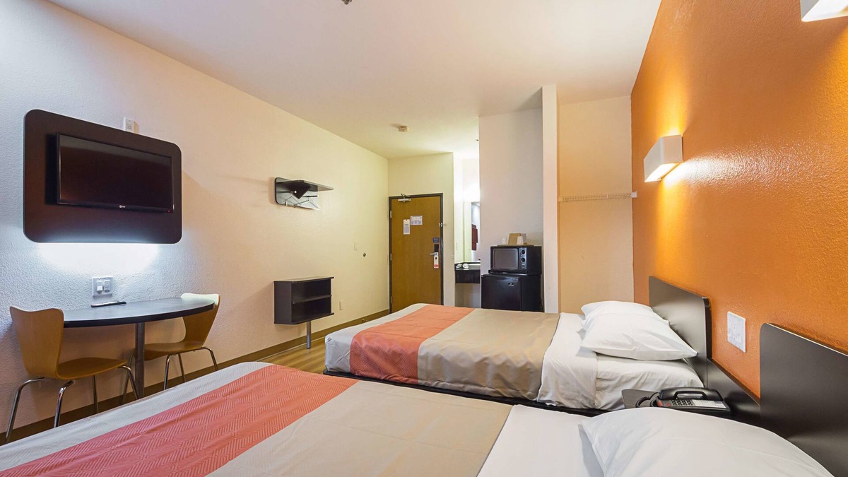 Irving Hotel | Motel 6 Dallas - Irving DFW Airport South