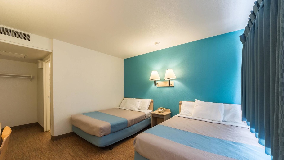 Deming Hotel | Motel 6 Deming, NM