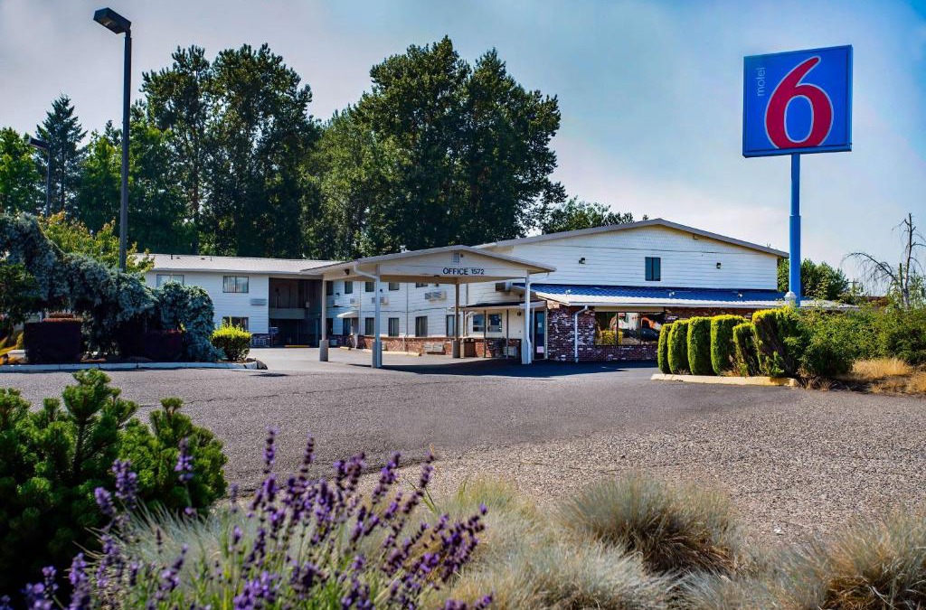 City Central Hotel | Motel 6-Gresham, OR - Portland