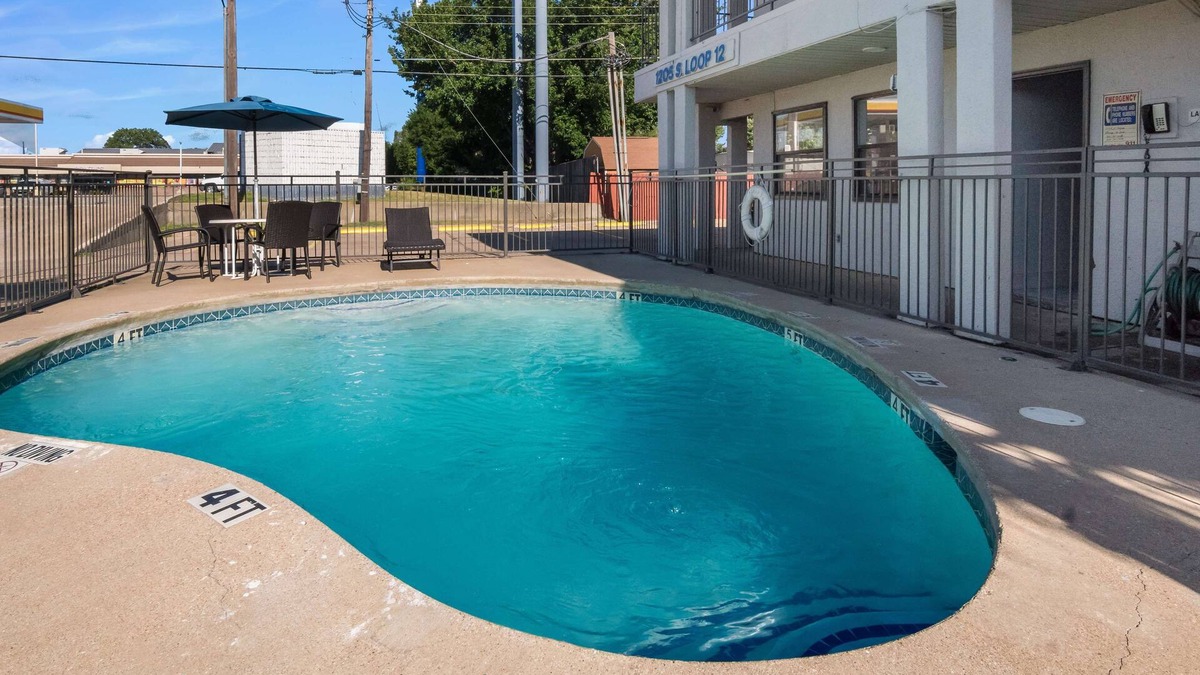 Irving Hotel | Motel 6 Irving, TX - Loop 12