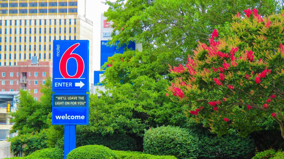 Medical District Hotel | Motel 6 Memphis, TN - Downtown