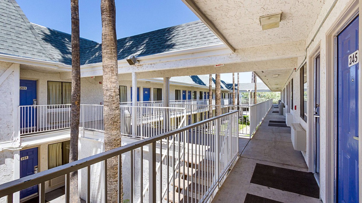 Mesa Hotel | Motel 6 Mesa, AZ - South