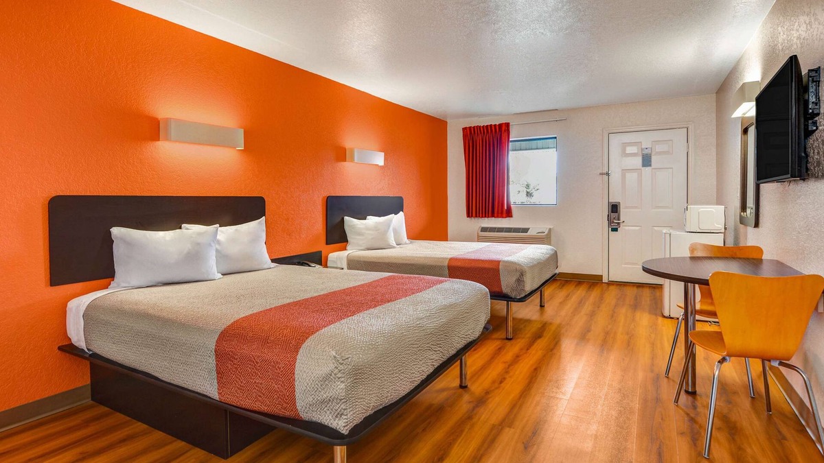 Moultrie Hotel | Motel 6 Moultrie, GA