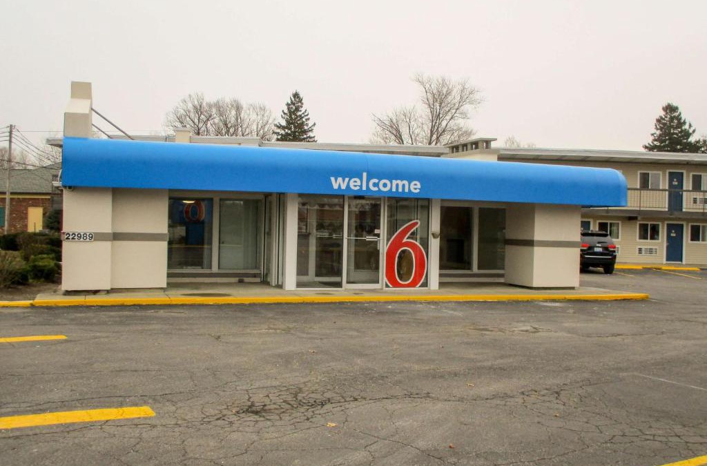 North Olmsted Hotel | Motel 6-North Olmsted, OH - Cleveland