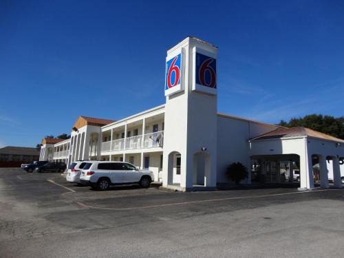 Round Rock Hotel | Motel 6-Round Rock, TX