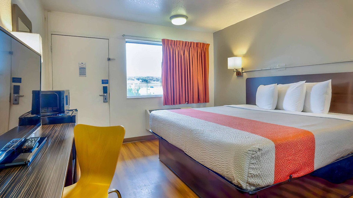 Santa Rosa Hotel | Motel 6 Santa Rosa, NM