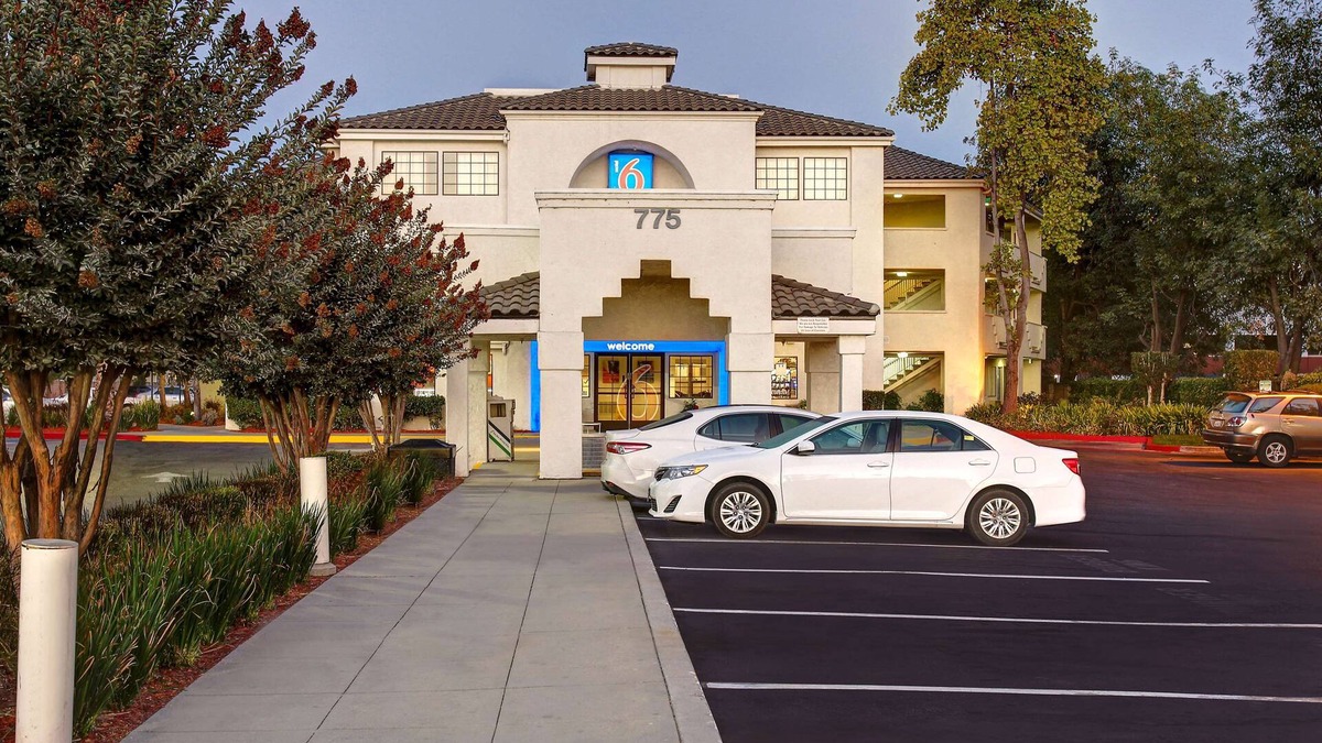 Sunnyvale Hotel | Motel 6 Sunnyvale, CA - North