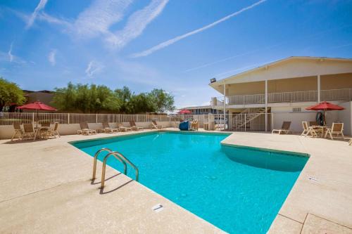 Youngtown Hotel | Motel 6-Youngtown, AZ - Phoenix - Sun City