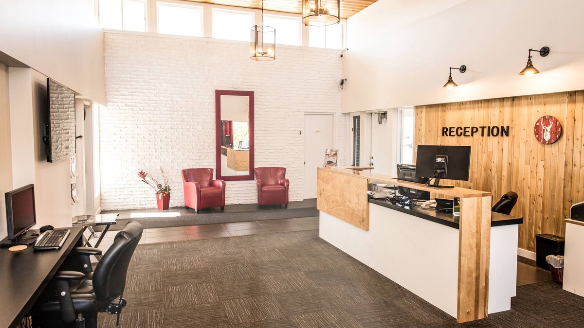 Rimouski-Neigette Hotel | Motel Colonial