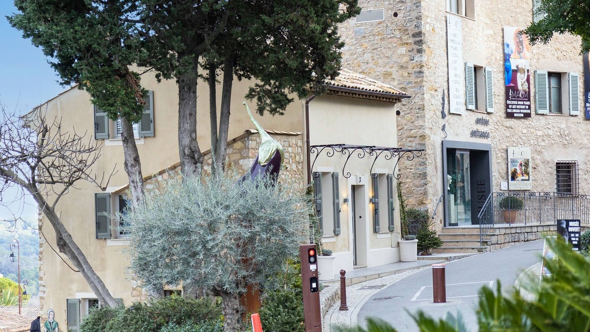 Mougins House | Mougins Collection - House in the heart of the Old Village, view of the Southern Alps