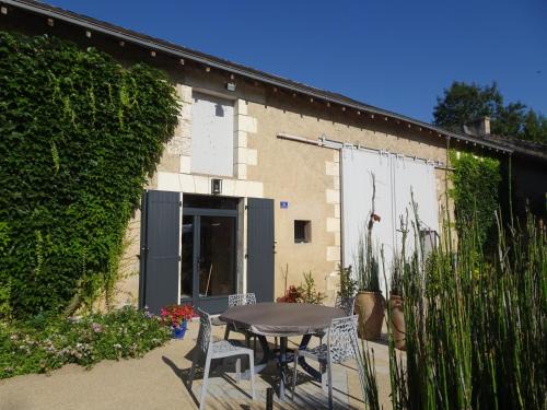 Quincay Apartment | Moulin de Ringère