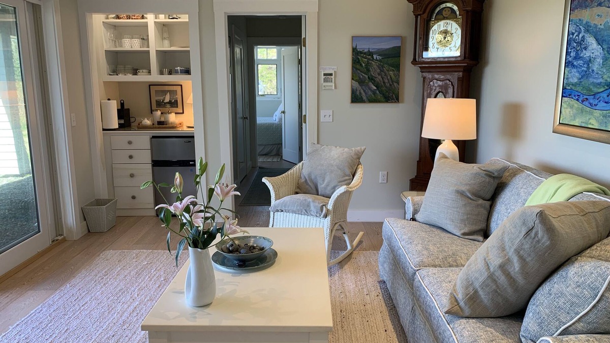 Seal Cove Apartment | Mount Desert Island Waterfront. Acadia National Park. Luxury Suite.