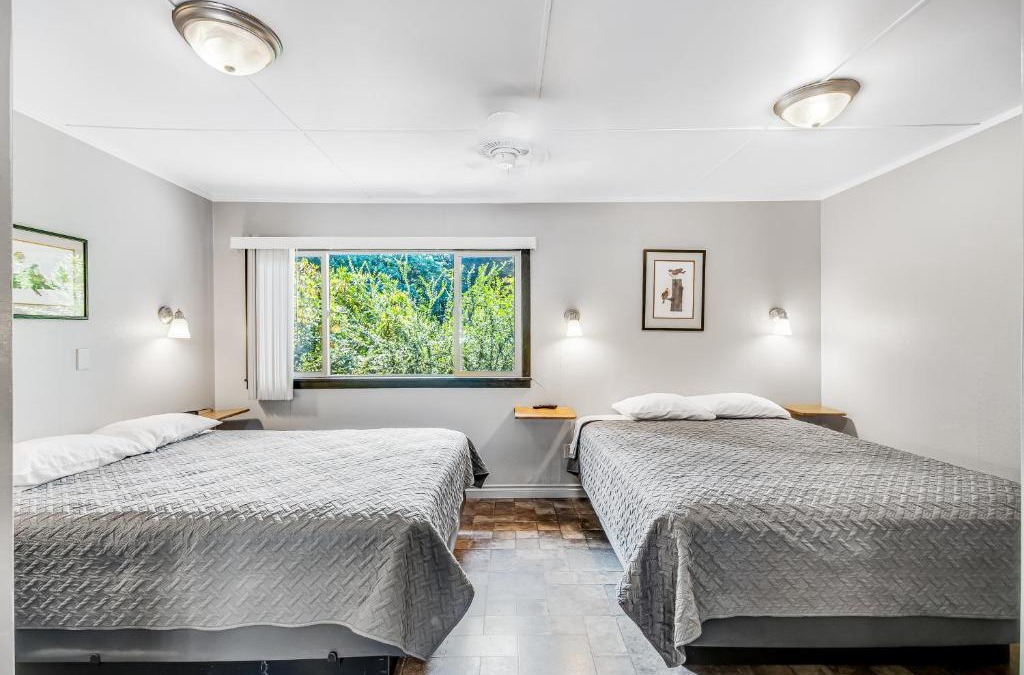 Quilcene House | Mount Ellinor, Room 11 at Mount Walker Inn