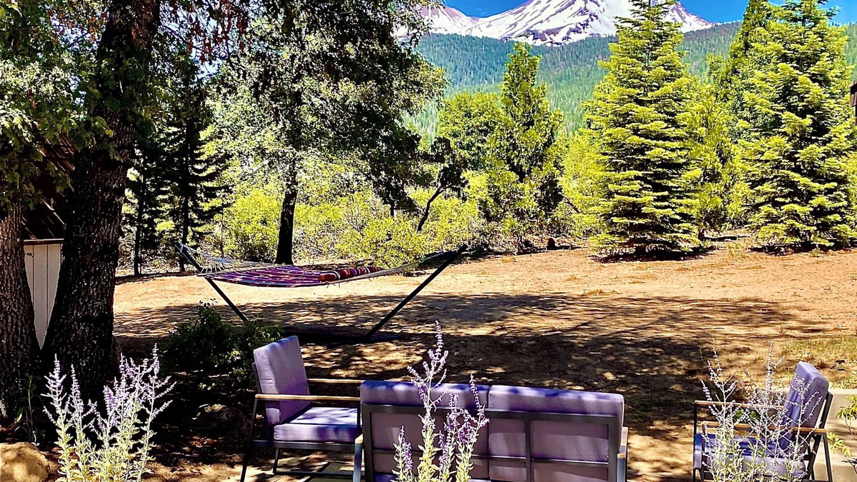 Mount Shasta Apartment | Mount Shasta is calling - The House of Light