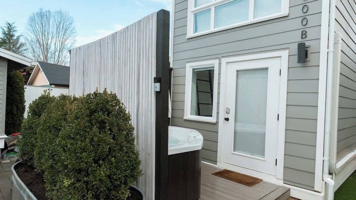 South Tabor Apartment | Mount Tabor Loft With Hot Tub