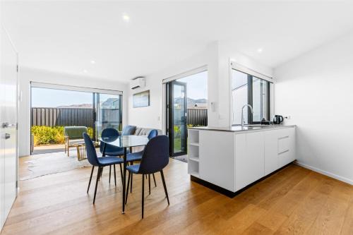 Albert Town House | Mount Views, Close To Wanaka Attractions -Love It!