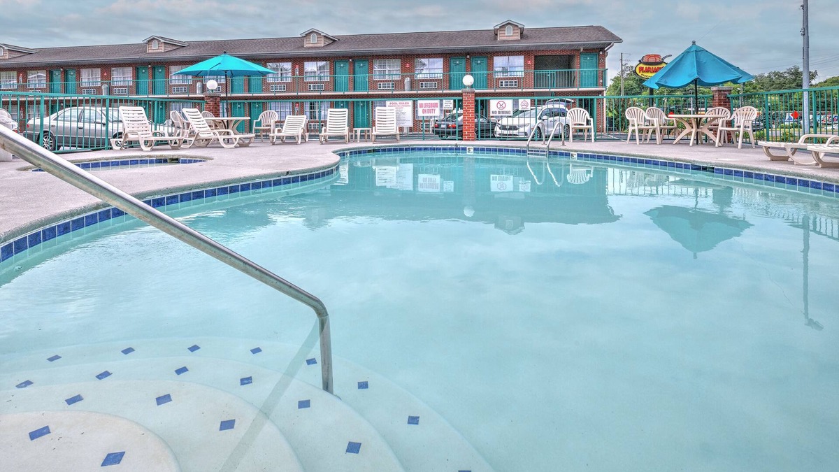 Sevierville Hotel | Mountain Aire Inn Sevierville/Pigeon Forge