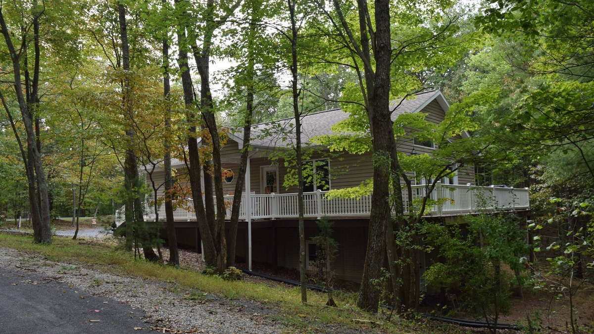 Mount Jackson House | MOUNTAIN BEAUTY AWAITS. MINUTES FROM BRYCE RESORT.
