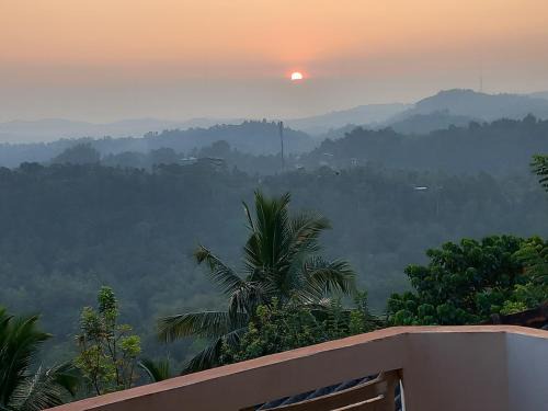 Kandy House | Mountain Bliss Villa Peradeniya