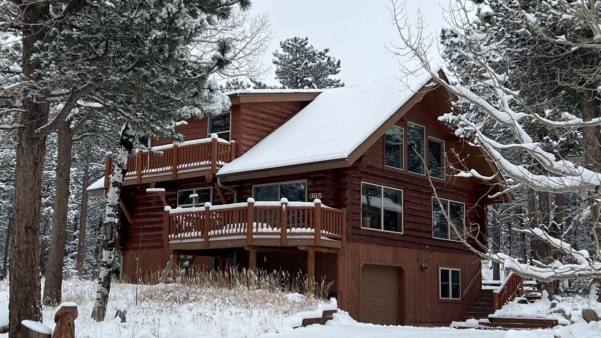 Ward Cabin | Mountain Cabin Rentals