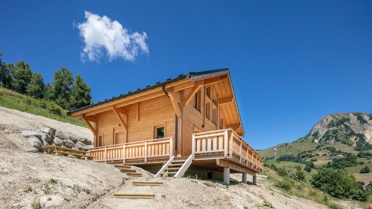 Saint-Jean-d'Arves Ski Chalet | Mountain Chalet in Saint-Jean-d'Arves