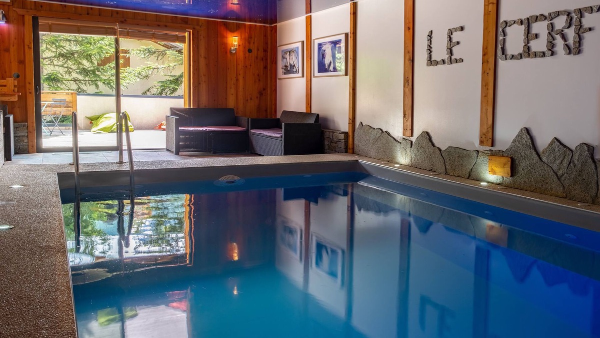 La Salle-les-Alpes Ski Chalet | Mountain chalet with swimming pool and sauna - in the heart of the Hautes Alpes