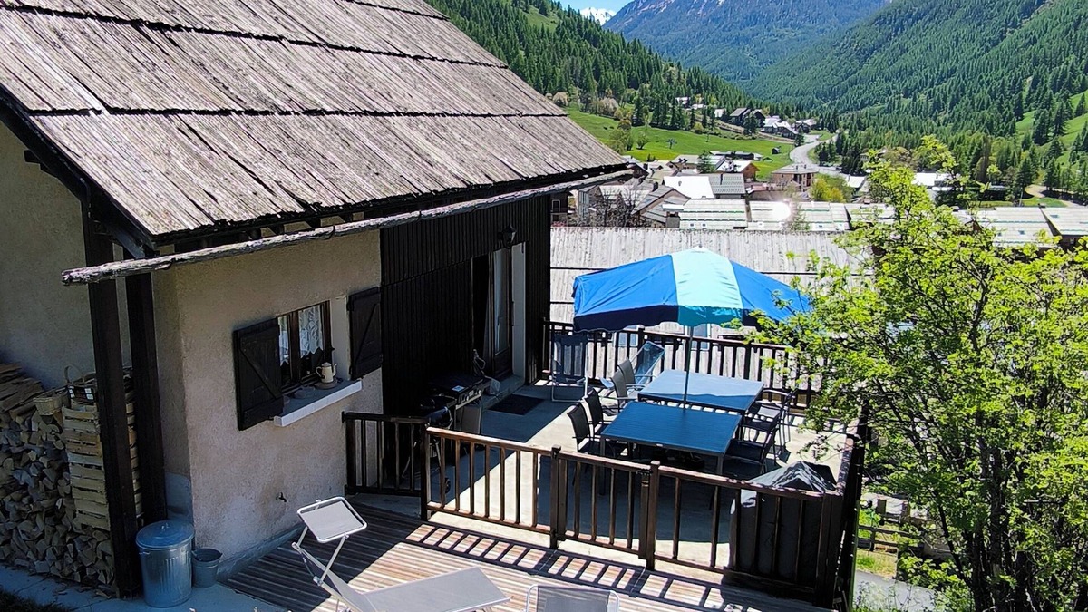 Abries Ski Chalet | Mountain chalet in the Queyras Natural Park - 15 people - 150 m2