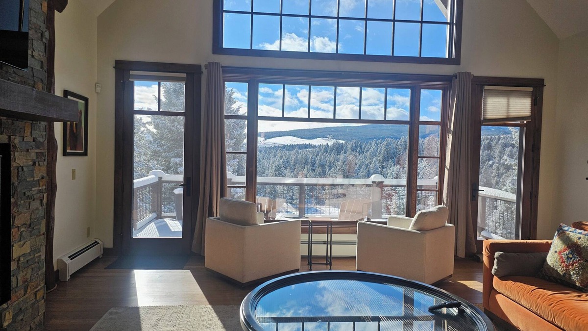 Riverview Ranch House | Mountain Escape. 4-bedrooms, 20 acres, 40-mins to Yellowstone, 10-min to Big Sky