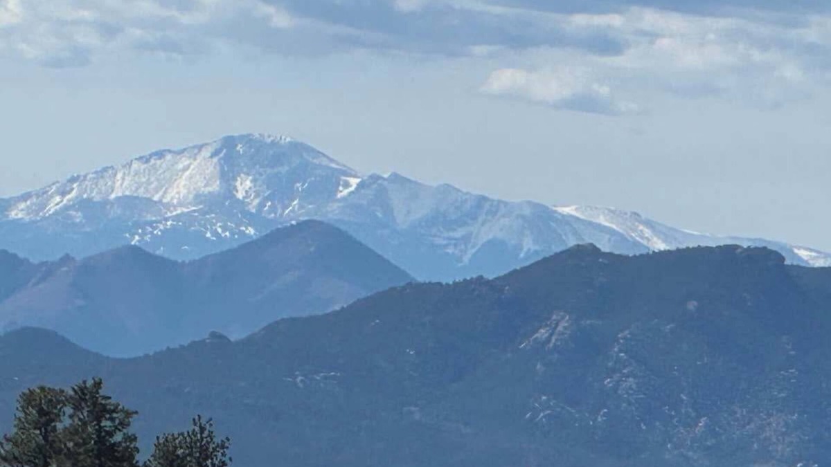 Richmond Hill Corridor House | Mountain Haven-Hot Tub+Pikes Peak+Red Rocks+Serene