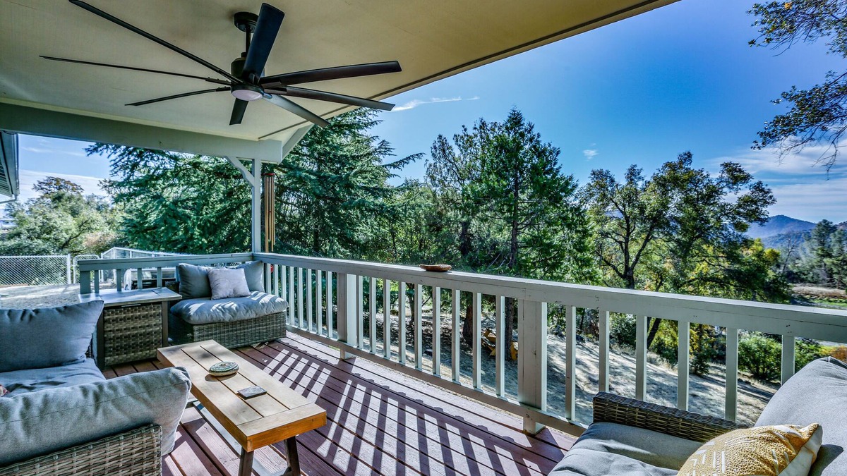 Ahwahnee House | Mountain Home Near Yosemite w/Well-Being Retreat!