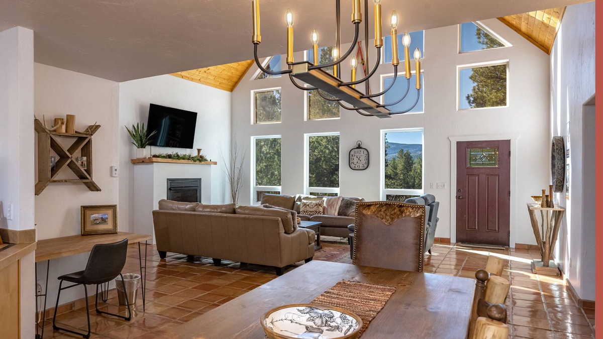 Angel Fire Cabin | Mountain Home on 2 private Acres