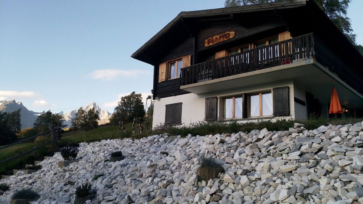 Buerchen Ski Chalet | Mountain Home One - Connected to the Mountains!