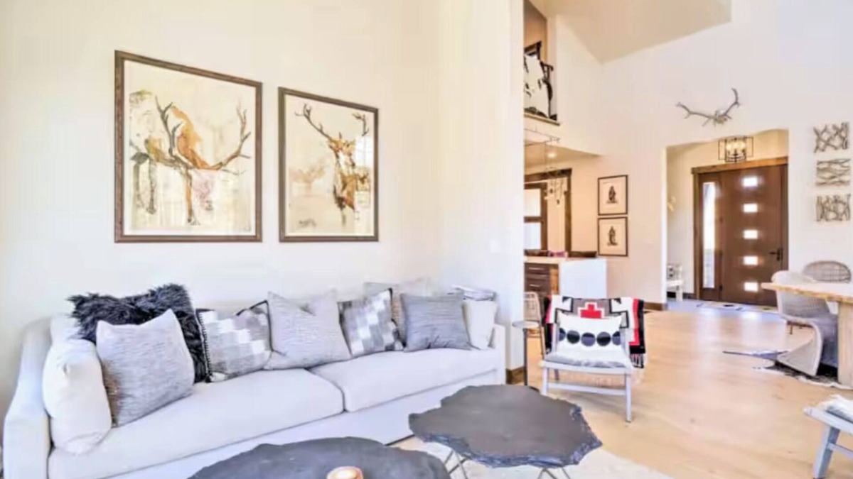 Silverthorne Cabin | Mountain home w/hiking access in tranquil Silverthorne with WiFi.