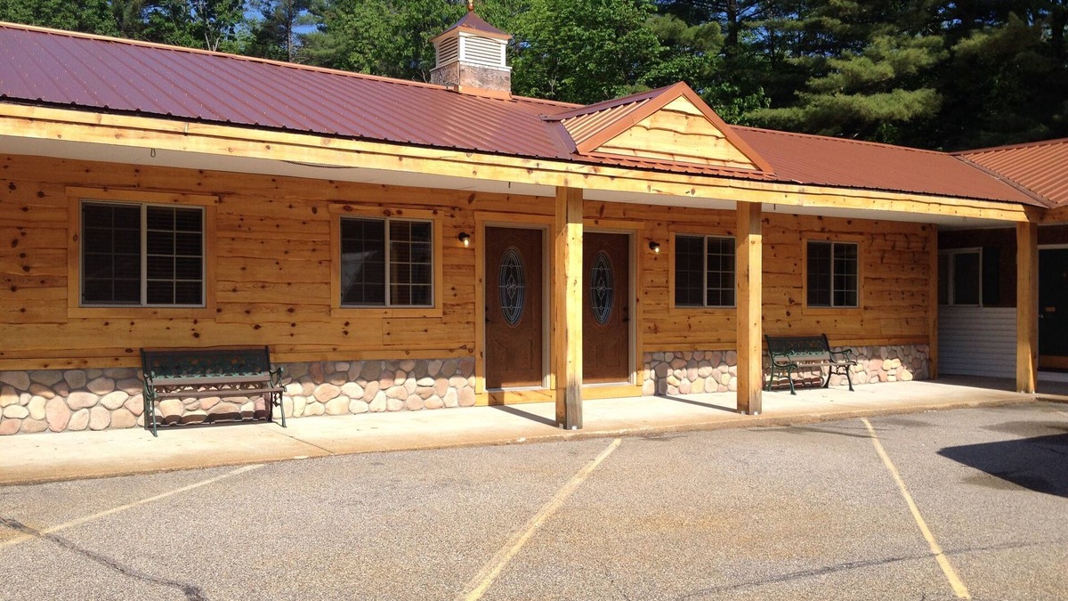 Intervale Condo | Mountain Lodge Style Condo Suite - 5 mins to Storyland/North Conway