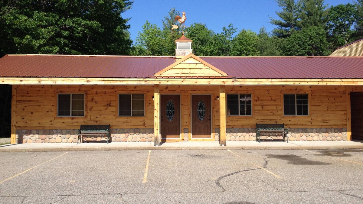 Intervale Condo | Mountain Lodge Style Fully Applianced Condo Suite, 5 mins from Storyland