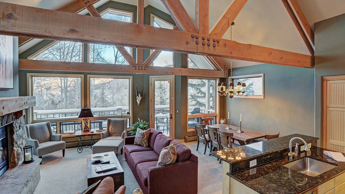 Beaver Creek House | Mountain Luxury Townhome-Ski in/out & Wood Burning Fireplace by RedAwning