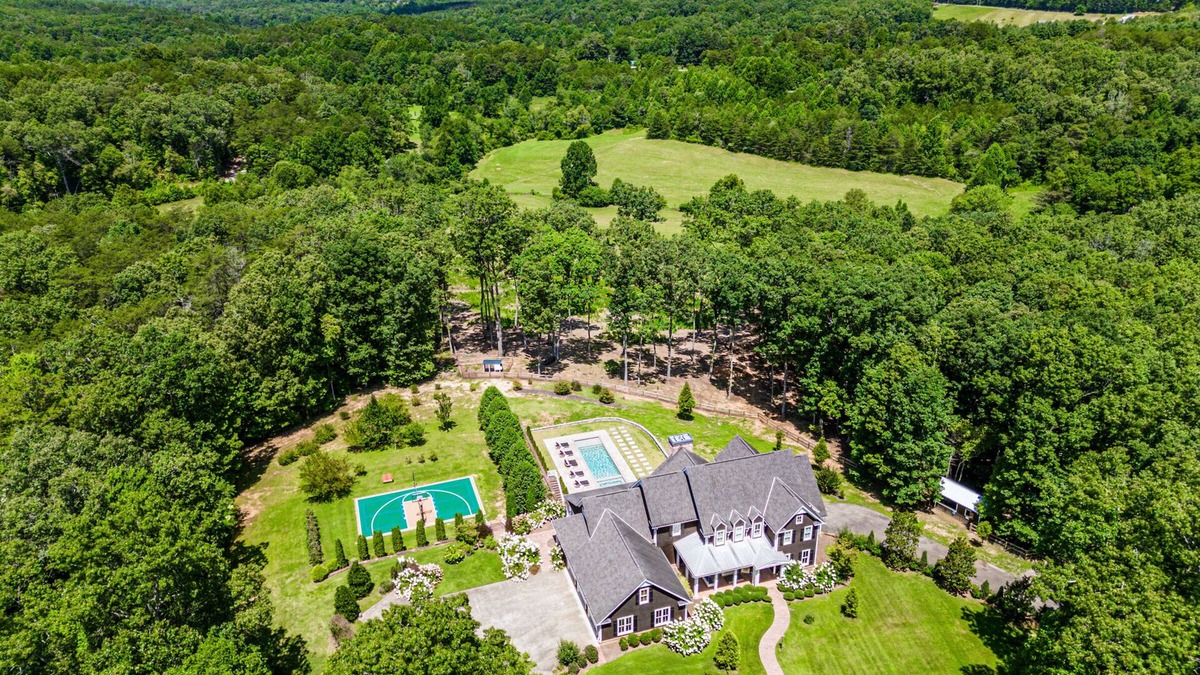 Blue Ridge House | Mountain Mansion 7BR, 10Ksf, Views, Pool, Sport Court, Gym, Sauna, Petting Zoo