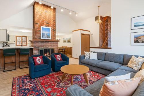 Massanutten House | Mountain Mojo Luxe Cabin Vibes