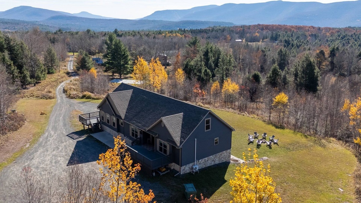 Jewett House | Mountain Paradise - Pickleball/Hot Tub/Games