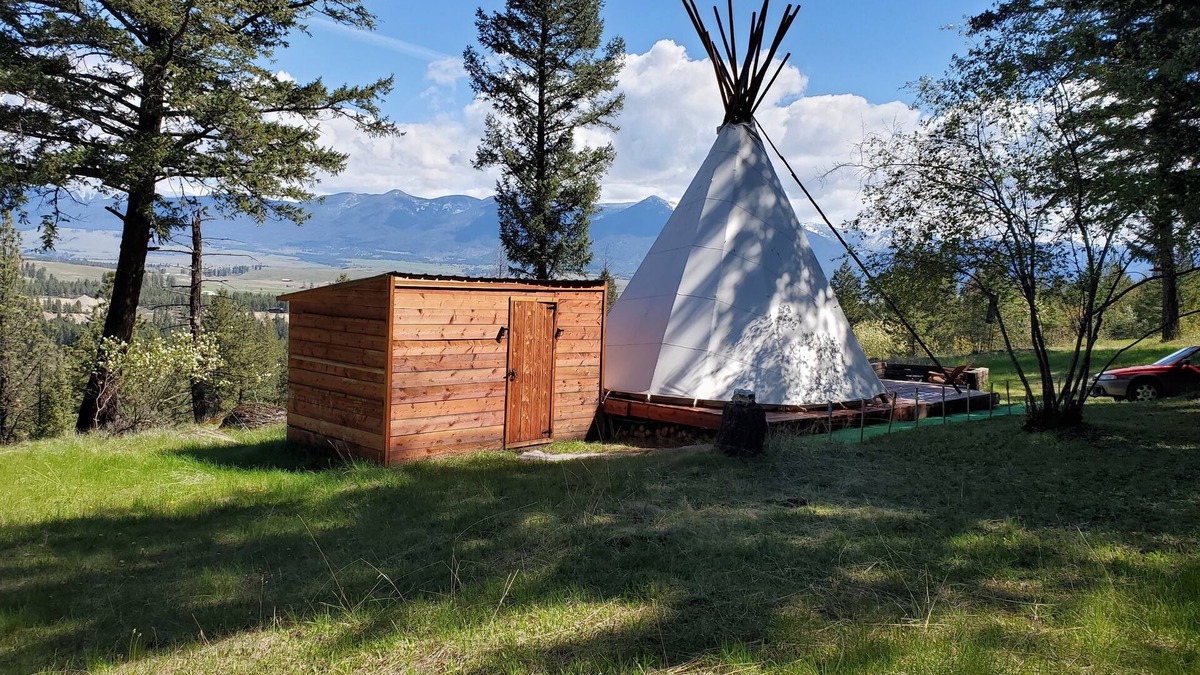 Rexford RV Rental | Mountain Quest Tipi