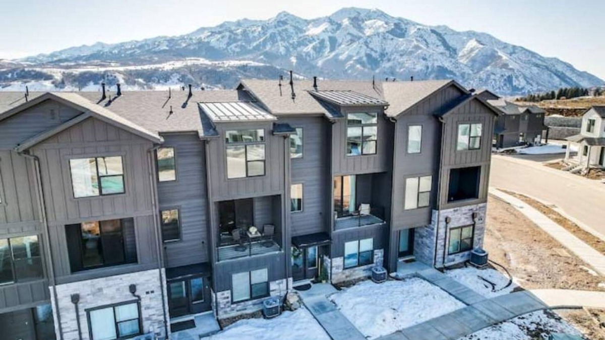 Mountain Green House | Mountain Retreat close to Snow Basin Ski Resort